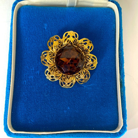Antique Brooch - Picture 1 of 4